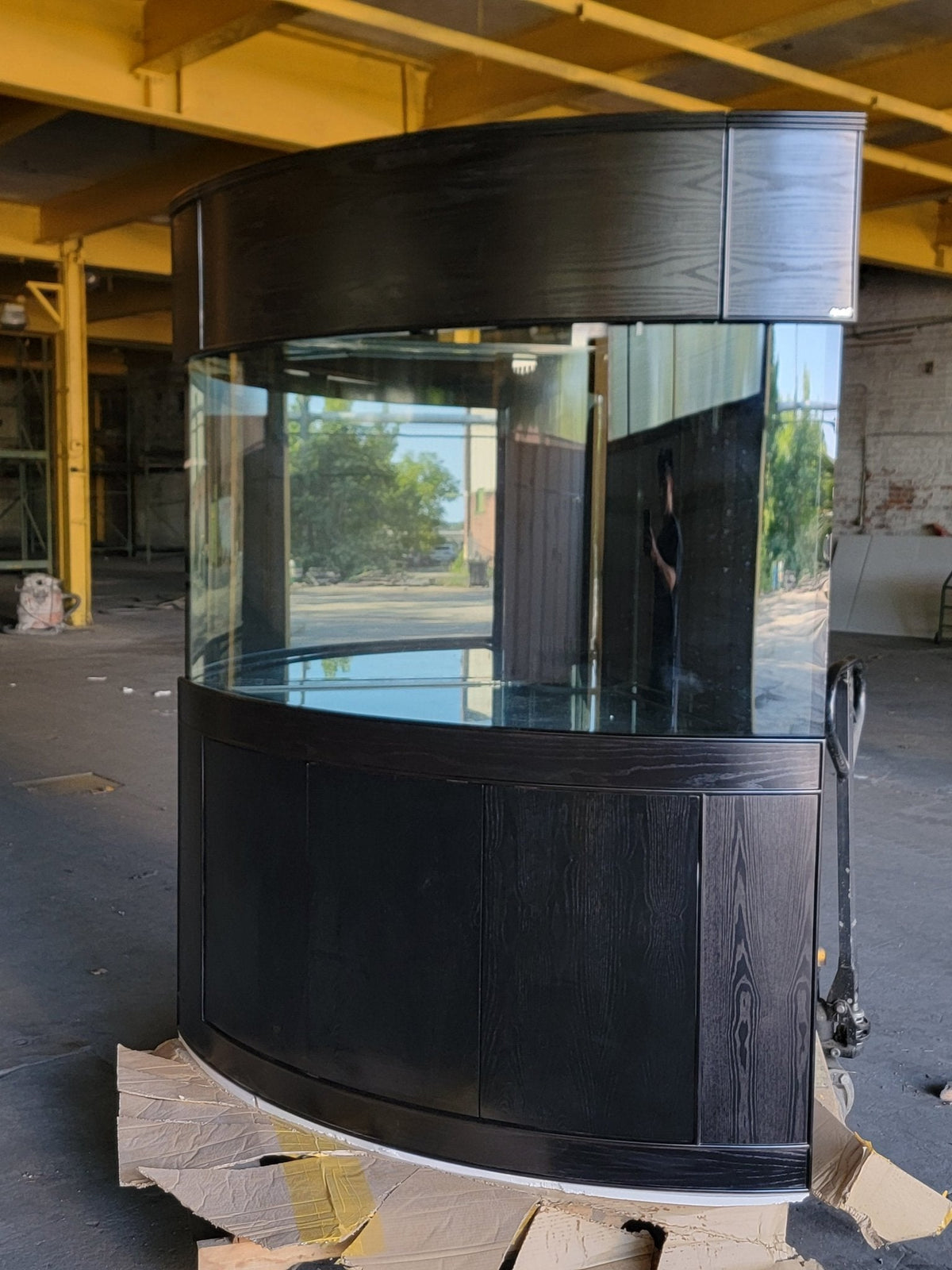 250 Gallon Glass Corner ¼ Cylinder Reef Ready Aquarium Ensemble, Unstained