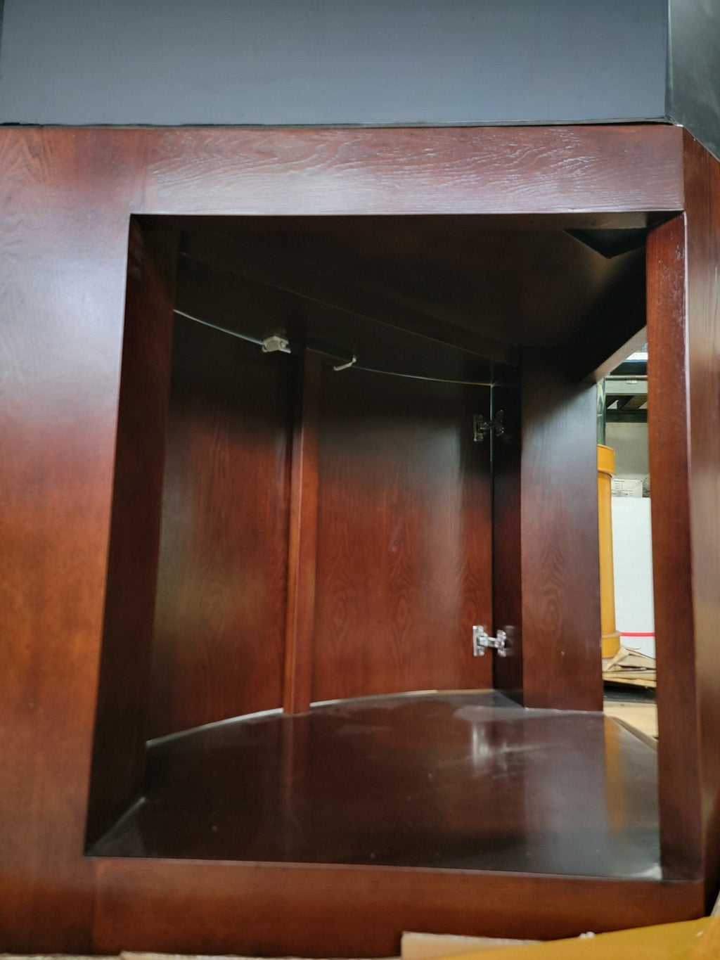 Glass Corner