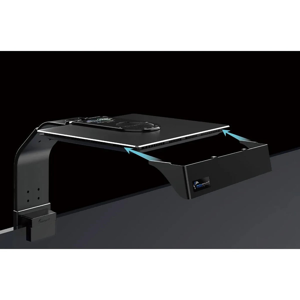 E8-150 mounted light